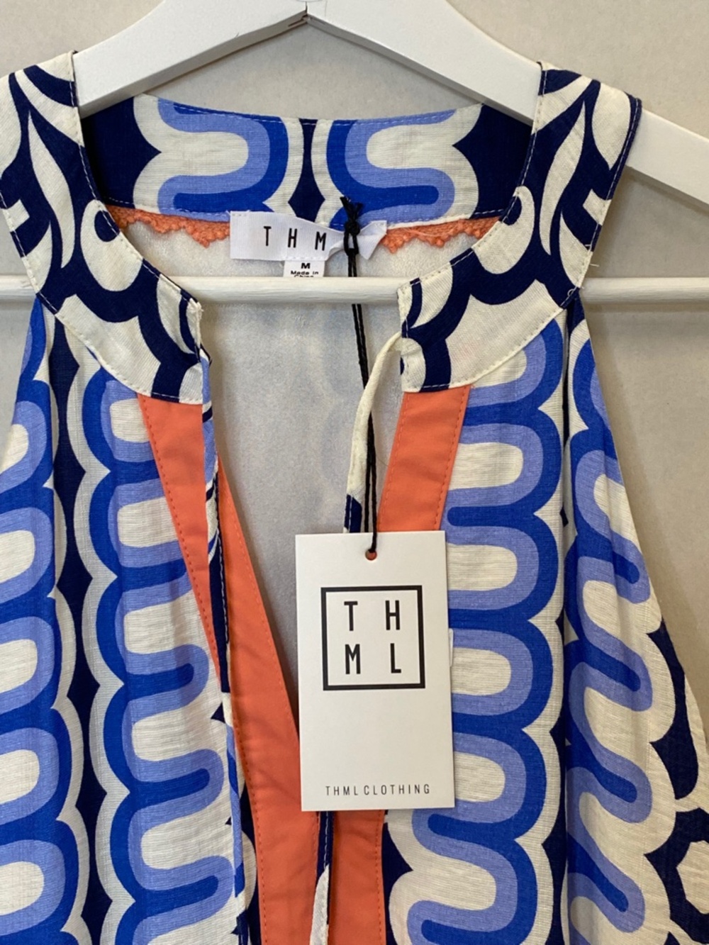 THML Dress - Picture 2 of 7